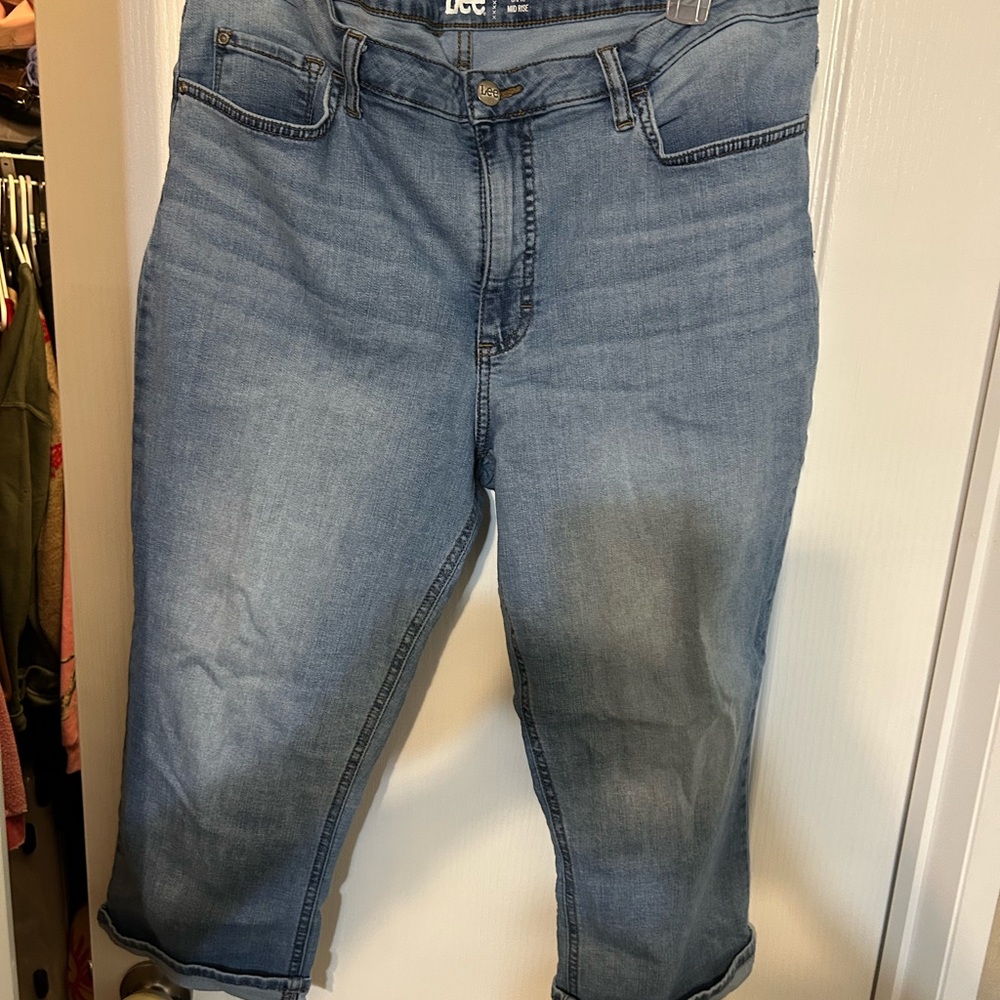 Lee Classic Blue Denim Capris